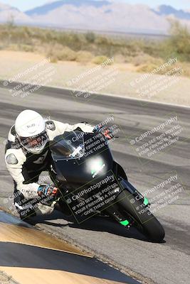 media/Nov-16-2025-Race Pace (Sun) [[8c5fa54630]]/Verified Riders/4-Turn 3 Inside (1050am)/